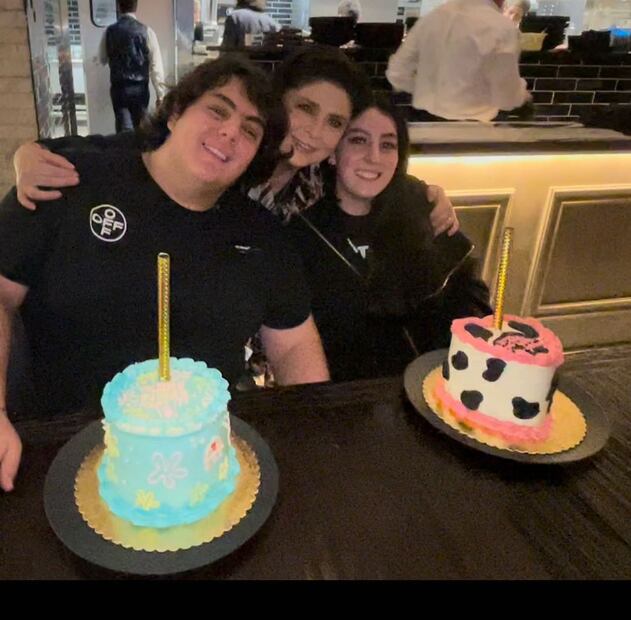Victoria Ruffo con sus mellizos Anuar y Victoria / Foto: Instagram