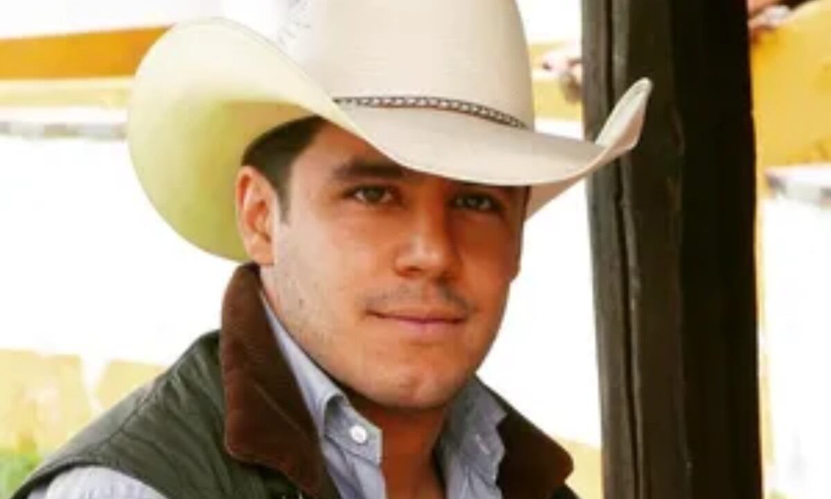 Eduardo Capetillo Jr. preocupa al aparecer con mascarilla de oxígeno