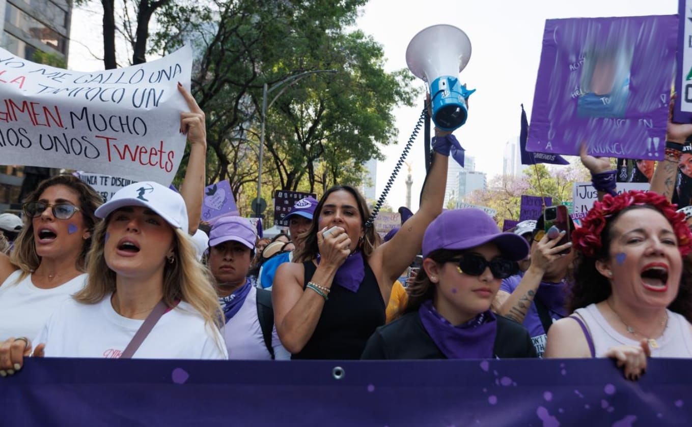 Así se vivió la marcha del 8M desde el contingente de Alessandra Rojo de la Vega