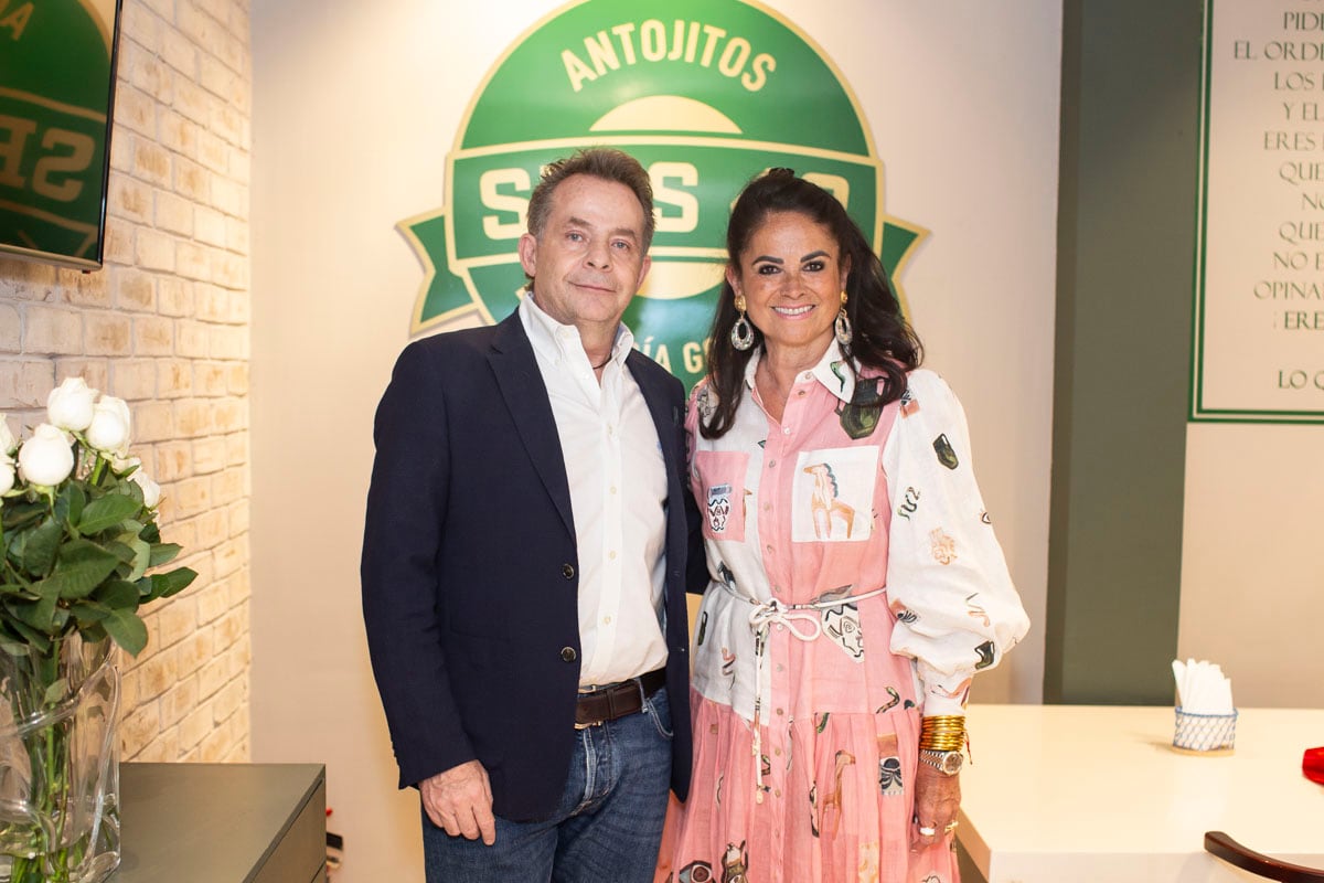 Roberto Álvarez y Perla Díaz de Ealy. Foto: Esteban Torreblanca