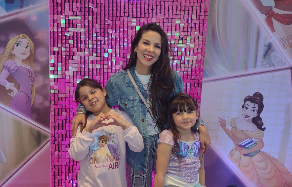Carmen Sarahí con sus hijas Daniela y Alexa Dávila / Édgar Laguna