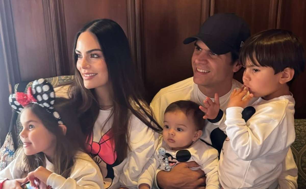La familia de Ximena Navarrete y Juan Carlos Valladares / Foto: Instagram @jcvalladares