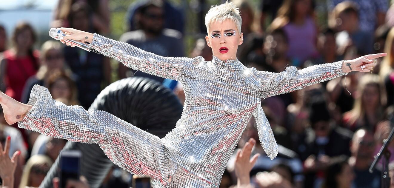 Se suma otra denuncia contra Katy Perry por acoso sexual; ahora es una periodista