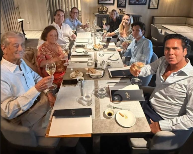 Roberto Palazuelos en sus vacaciones familiares / Foto: Instagram @robertopalazuelosbadeaux