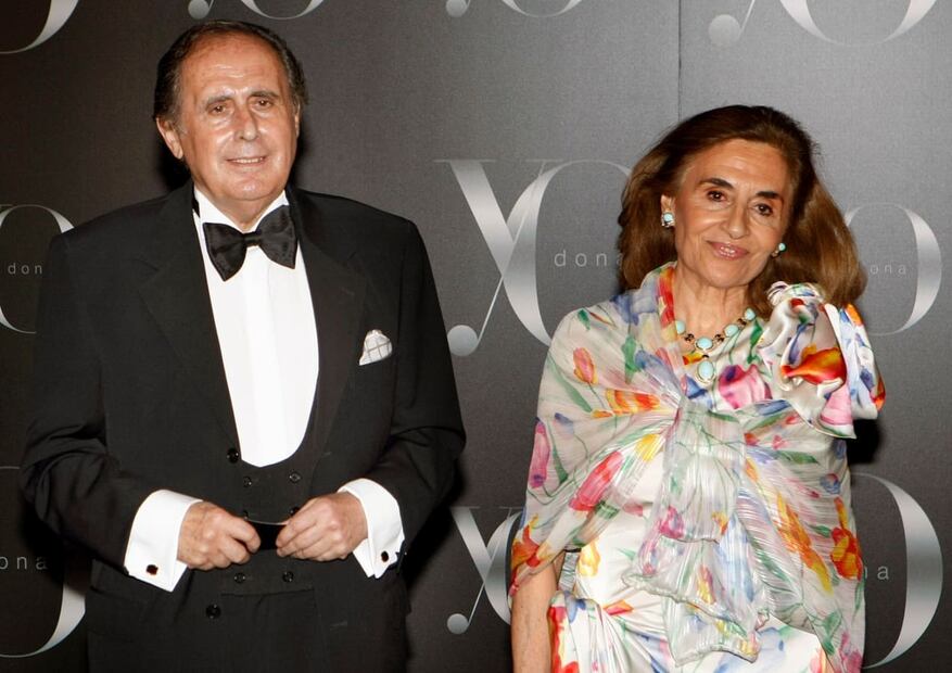 El periodista Jaime Peñafiel y su esposa en los Premios Internacionales "Yo Dona" en 2008 / EFE