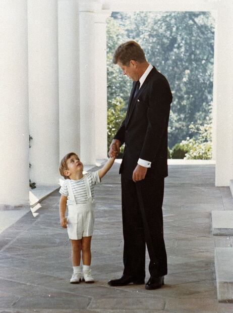 Se cumplen 20 años de la trágica muerte de John F. Kennedy Jr.
