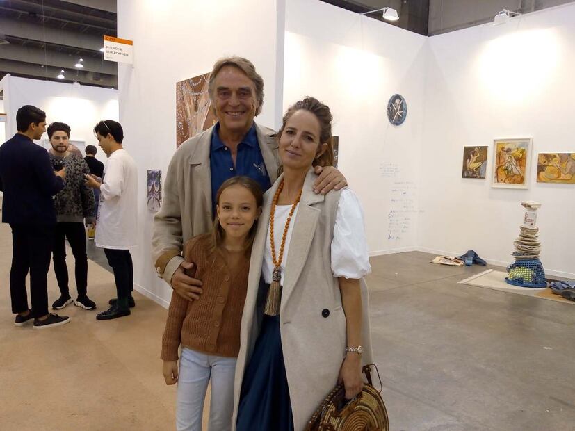 Tarde de parejas: Johanna Slim con Arturo Elias Ayub, y Santiago Creel con Paulina Velasco en Zona Maco