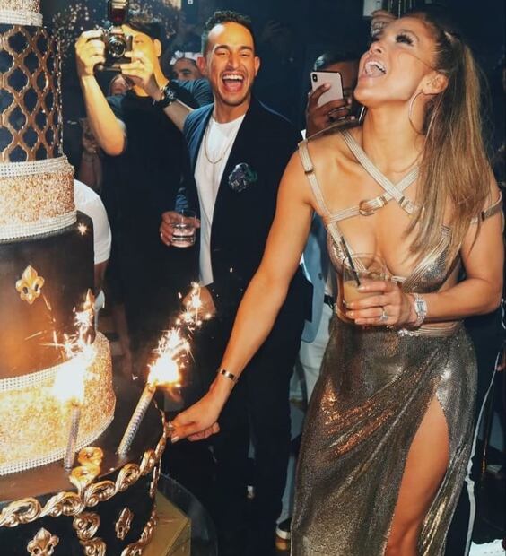 El impresionante porsche que Alex Rodriguez regaló a Jennifer Lopez por su cumpleaños 