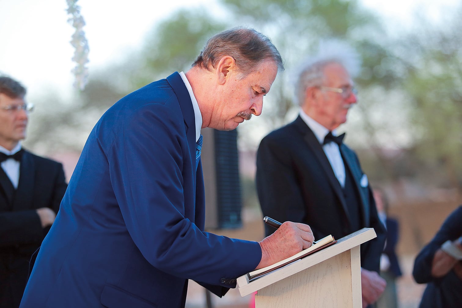 PORTADA: La original boda de Pamela Cortés y Andrés Roemer
