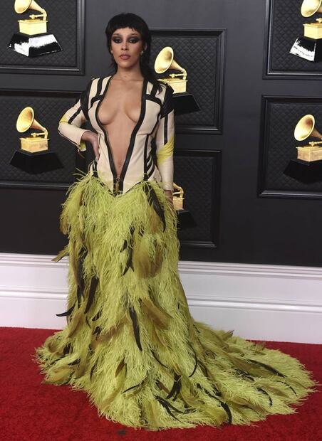Los mejor vestidos en la alfombra roja de los Grammy 2021