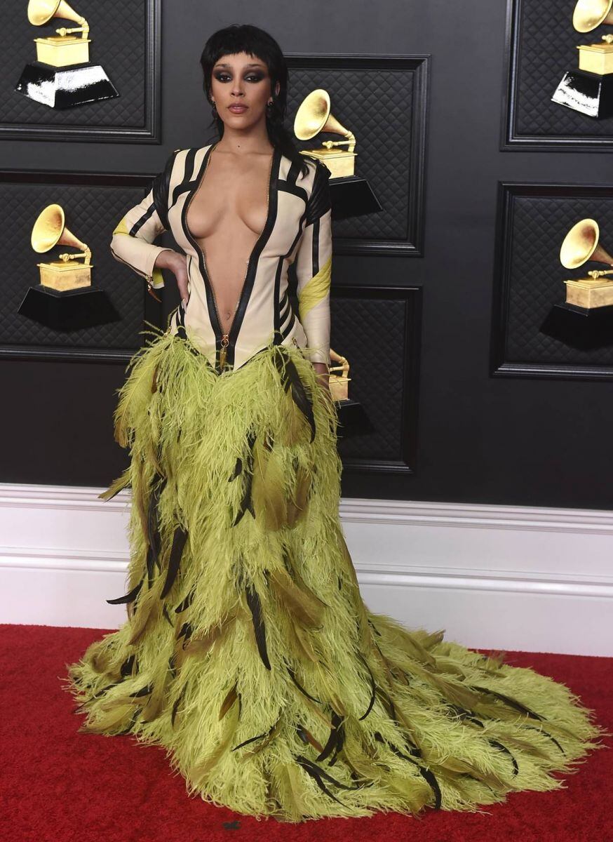 Los mejor vestidos en la alfombra roja de los Grammy 2021