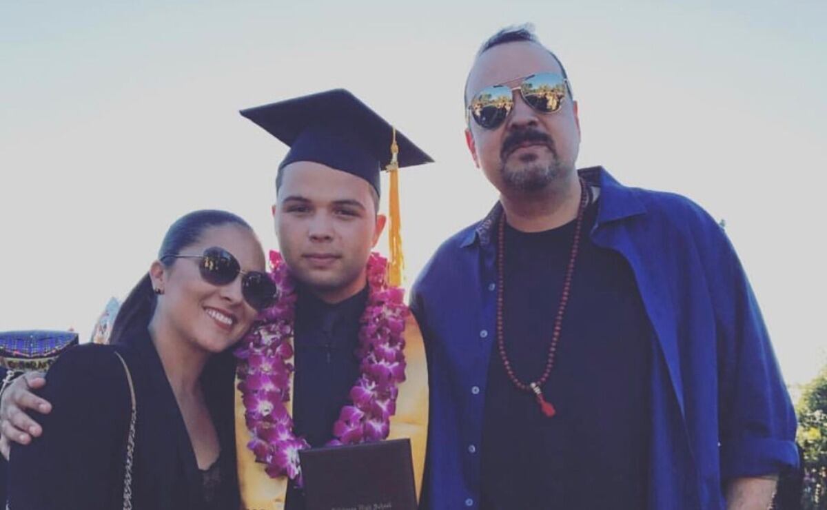 Pepe Aguilar hace indiscreto comentario sobre su hijo: "muy bien dado, el muchacho"