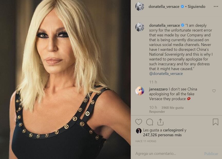 Donatella Versace ofrece disculpas por error en sus camisetas 