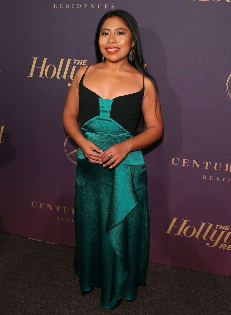 La actriz Yalitza Aparicio se estrena como escritora en la revista Vogue