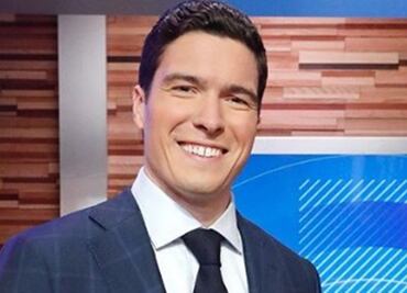 William Reeve, hijo de 'Superman', sale sin pantalones durante transmisión en vivo