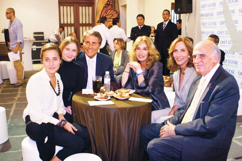 Así fue la accidentada primera boda de Juan Cristóbal Salinas
