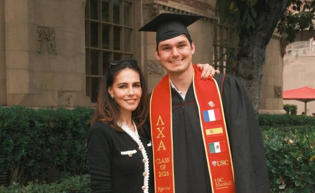 Adriana Abascal celebra la graduación de su hijo Diego con emotivas fotografías 