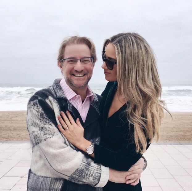 Andrés Roemer se compromete a sus 53 años