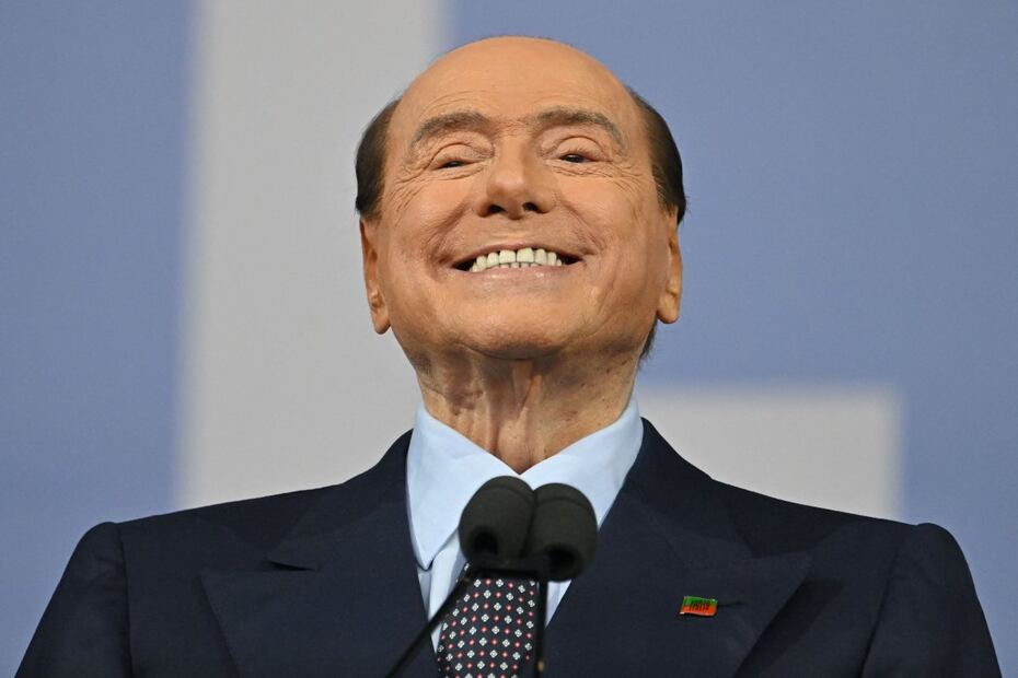 Silvio Berlusconi, ingresado en la unidad de cuidados intensivos