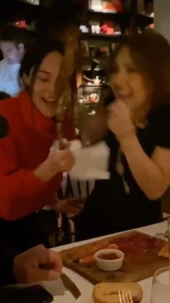 Thalía se reencontró con su sobrina Camila Sodi y bromearon con la "costilla" de la cantante