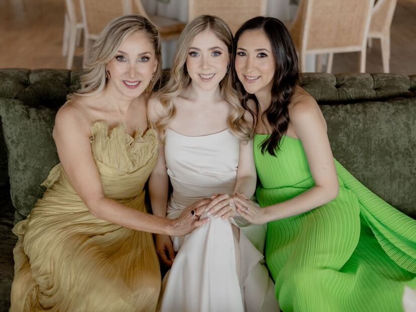 Isamar Gutiérrez de Marroquín, Melissa Marroquín y su hermana Isamar Marroquín / Foto: Cortesía