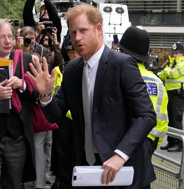 Enrique de Sussex llega al tribunal de Londres / AP