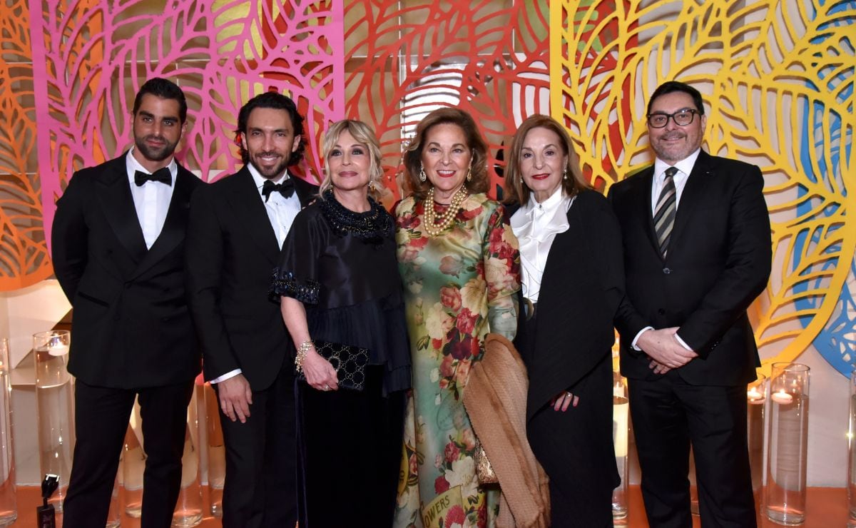 Juan Cesna, Bernardo Noval, Cordelia Cortez, Blanca Melo de Sotomayor y Manuel Camelo / Foto: Memo Treviño