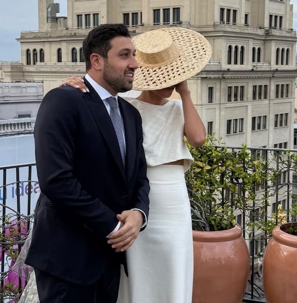 La boda civil de Ale Capetillo y Nader Shoueiry / Foto: Instagram @alecapetilloga
