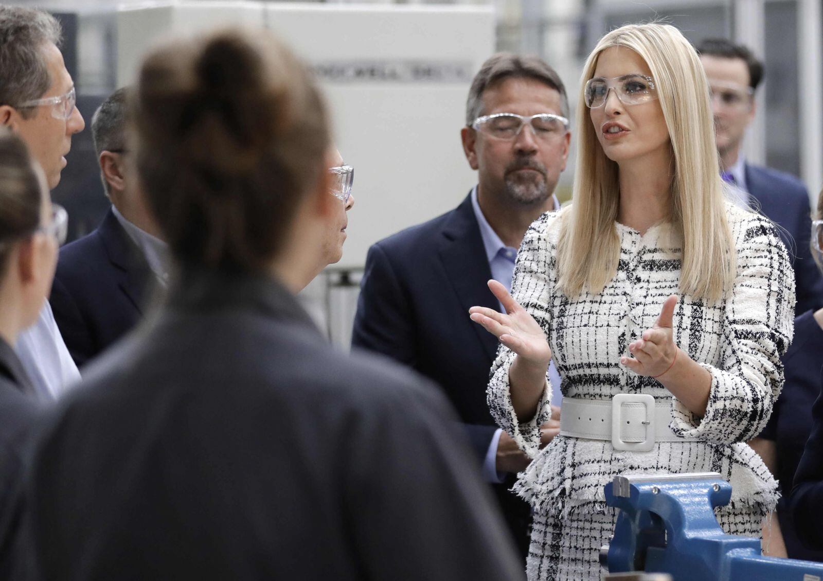Ivanka Trump de “campamento” en casa con sus hijos frente al coronavirus 