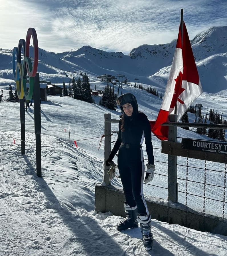 Sandra Echeverría disfruta de sus vacaciones en Whistler, Canadá / Instagram