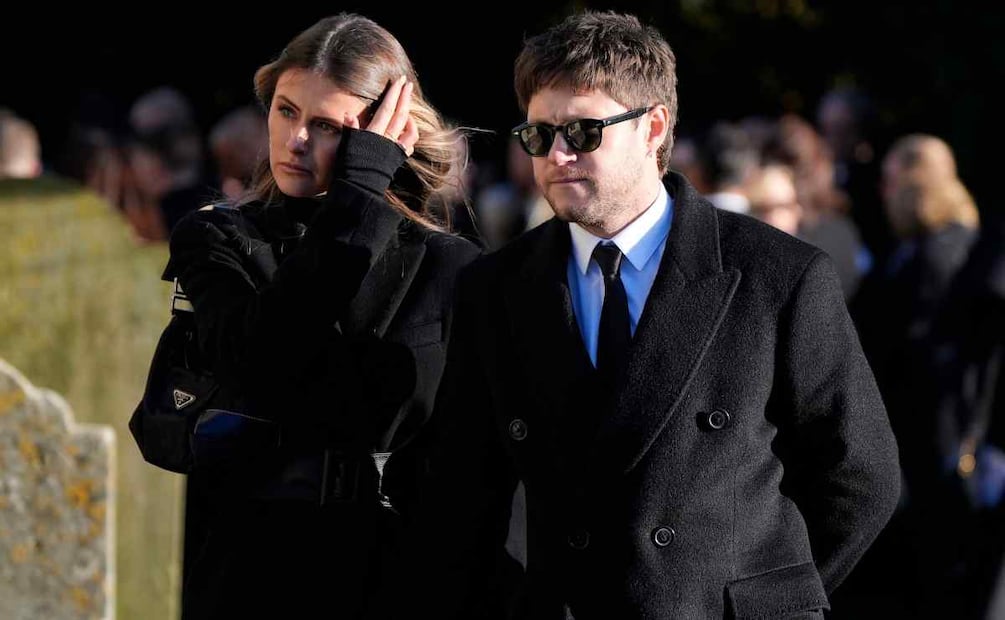 Niall Horan acudió con  Amelia Woolley, al funeral de Liam Payne / Foto: AP