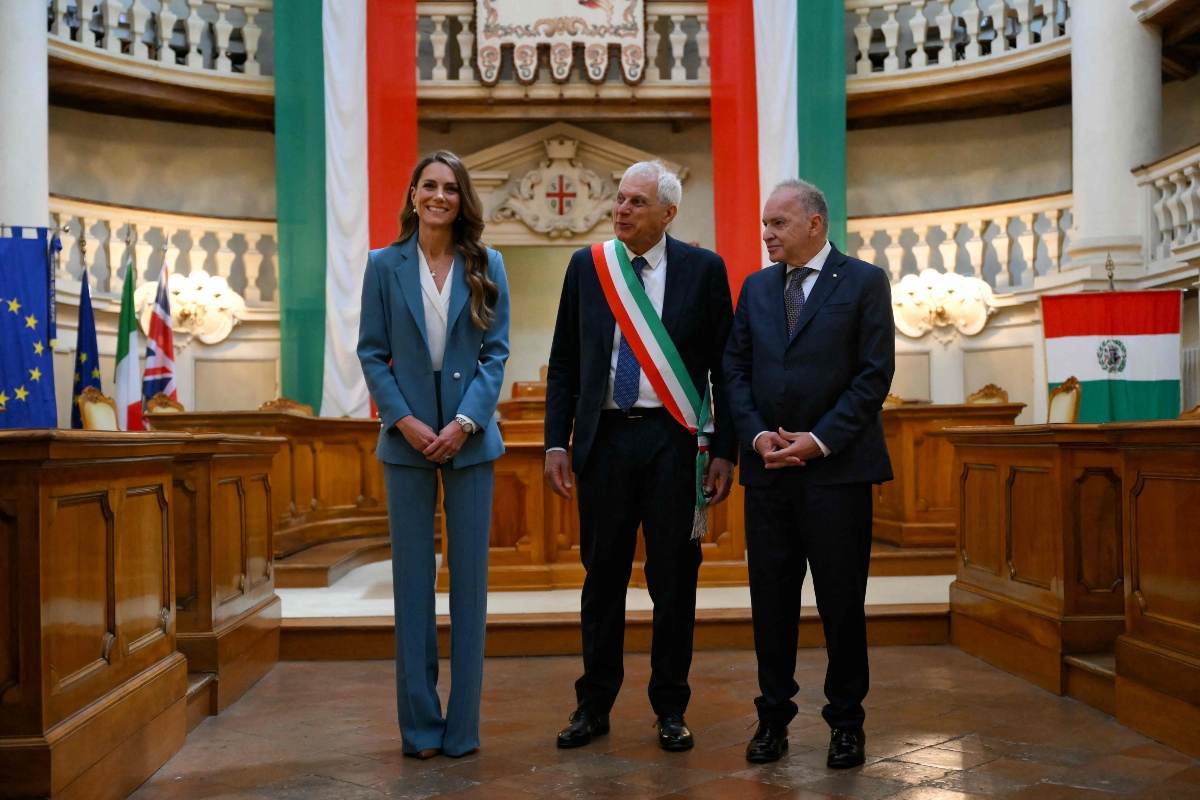 Kate Middleton, Marco Massari y Salvatore Angieri / Foto: AFP