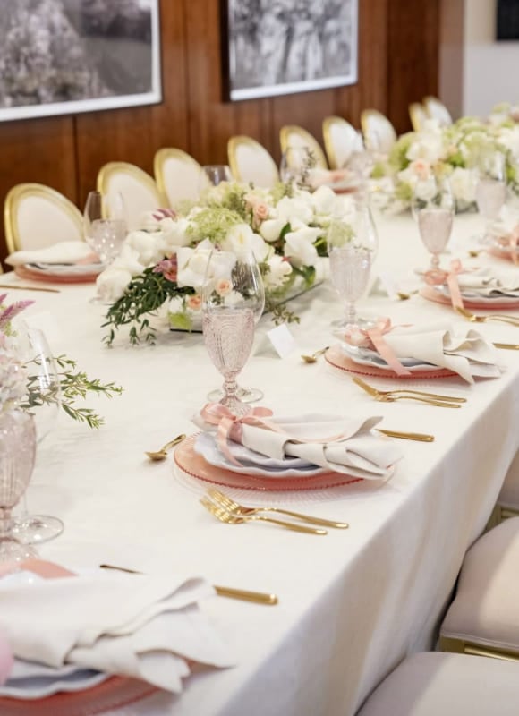 Adorno de mesa de bautizo de Isabel García Rodríguez / Foto: Instagram