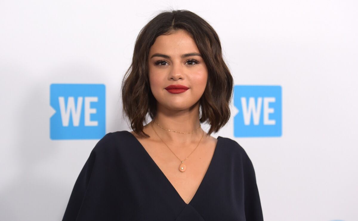 Selena Gómez muestra orgullosa la cicatriz de su trasplante de riñón