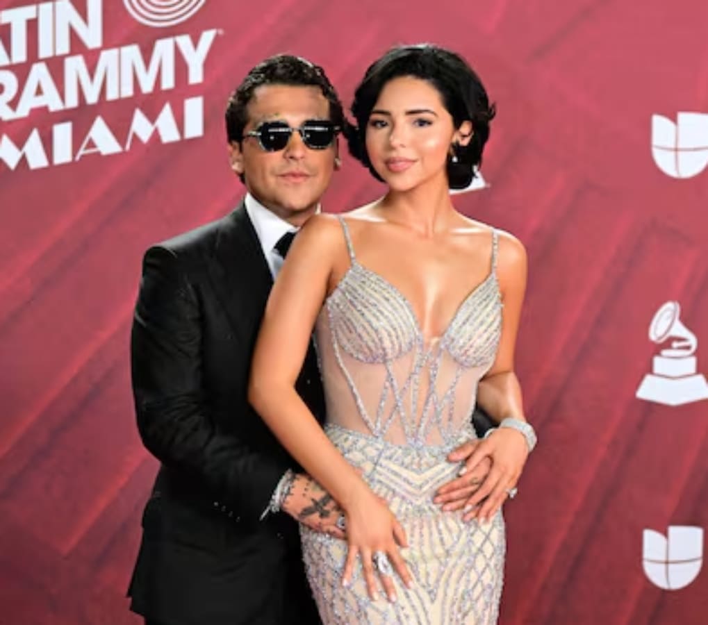 Christian Nodal y Ángela Aguilar en los Latin Grammy 2024 / Foto: AFP