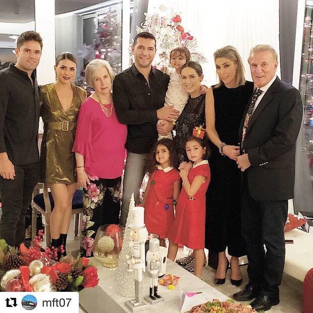 Así desearon feliz Navidad los famosos y empresarios 