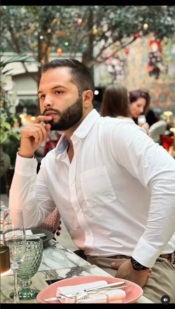 Leonardo Aguilar y sus 12 fotos más sexys para cerrar el 2021