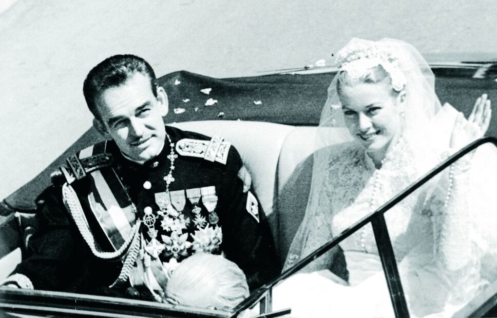 Elizabeth Taylor, Mariah Carey y JLo, las mujeres con los anillos de compromiso más caros de la historia