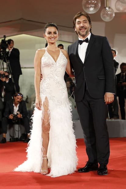 ¿La suerte de los feos?... Ellos han conquistado a las más guapas
