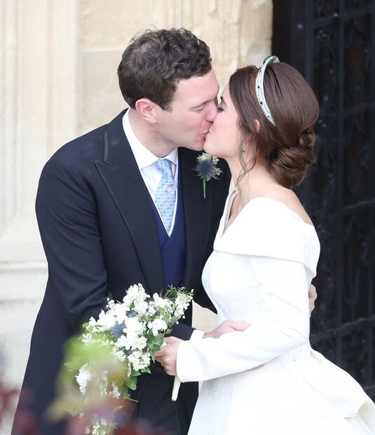 ¿Quién diseñó el vestido de novia de la princesa Eugenia de York? 