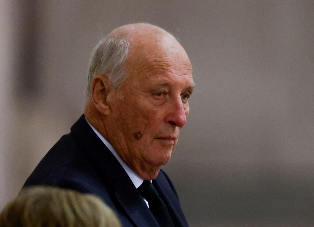 El rey Harald V de Noruega podría reducir su monarquía y quitarle el título de princesa a Marta Luisa