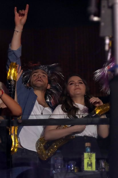 Sofía Castro y Juan Pablo Gil se dejan ver muy cariñosos en concierto
