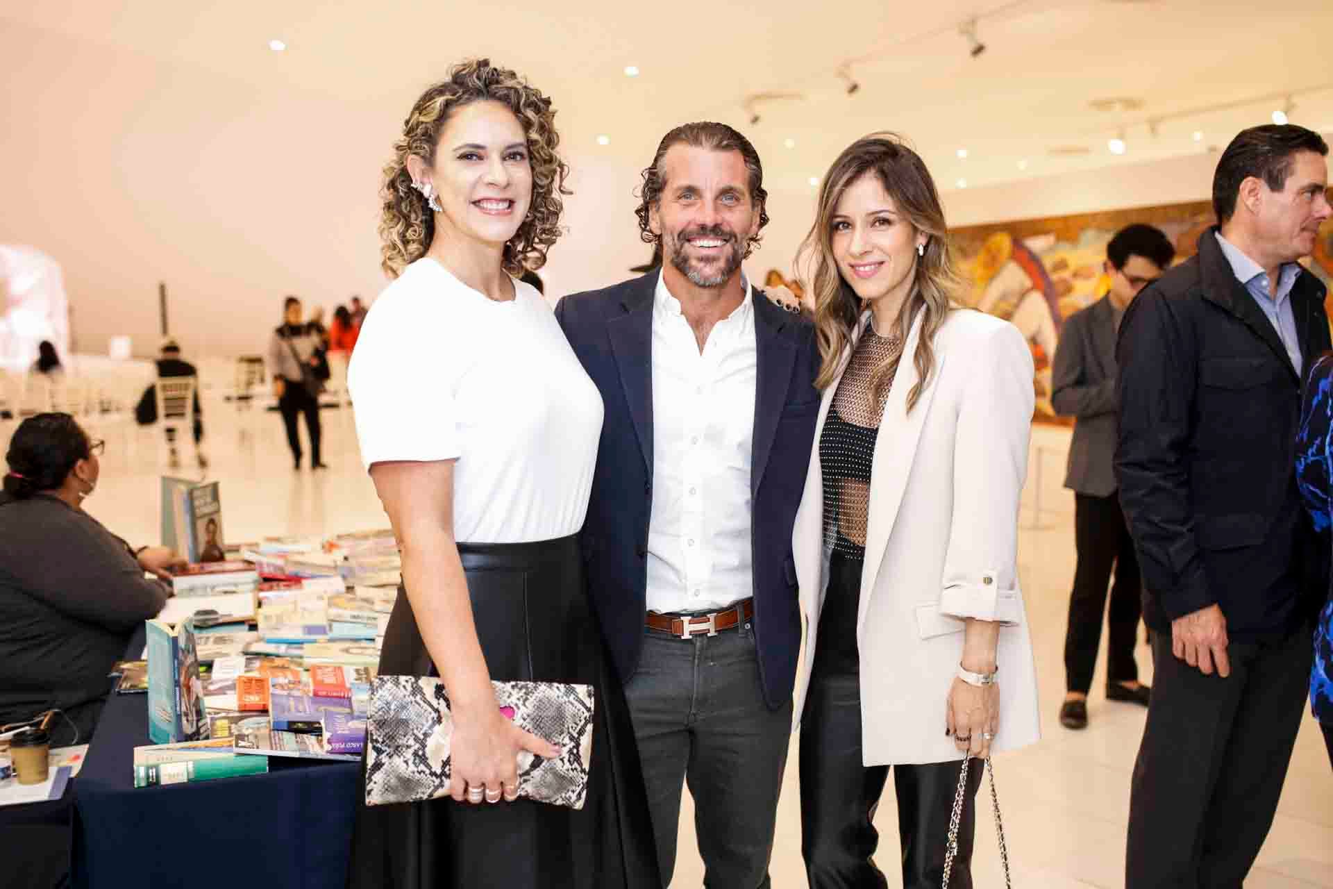 Daniela Morán, Raynard Picard y Regina Ávalos.  (Foto: Esteban Torreblanca)