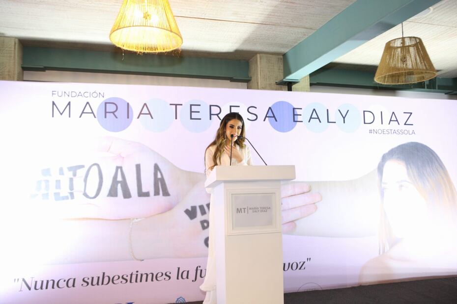 Presentación de la fundación María Teresa Ealy Díaz/Esteban Torreblanca.