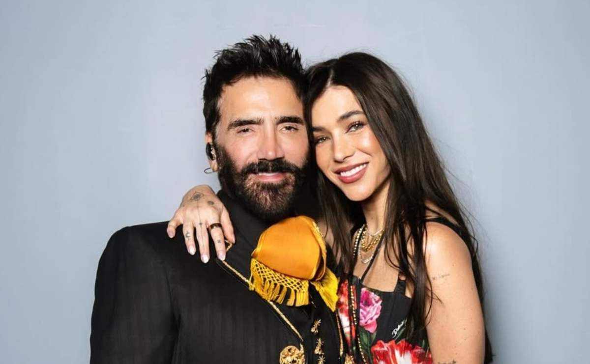 Alejandro Fernández y Karla Laveaga presumen su amor con las fotos más románticas