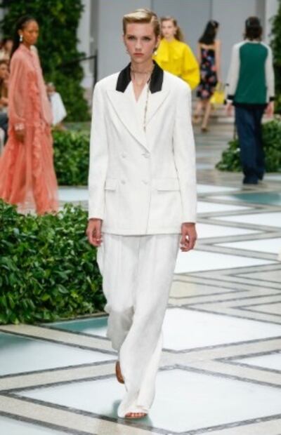 Tory Burch se inspira en la princesa Diana y tú podrías lucir igual
