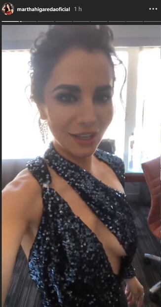Martha Higareda sorprende y llega a la alfombra roja de los premios Oscar
