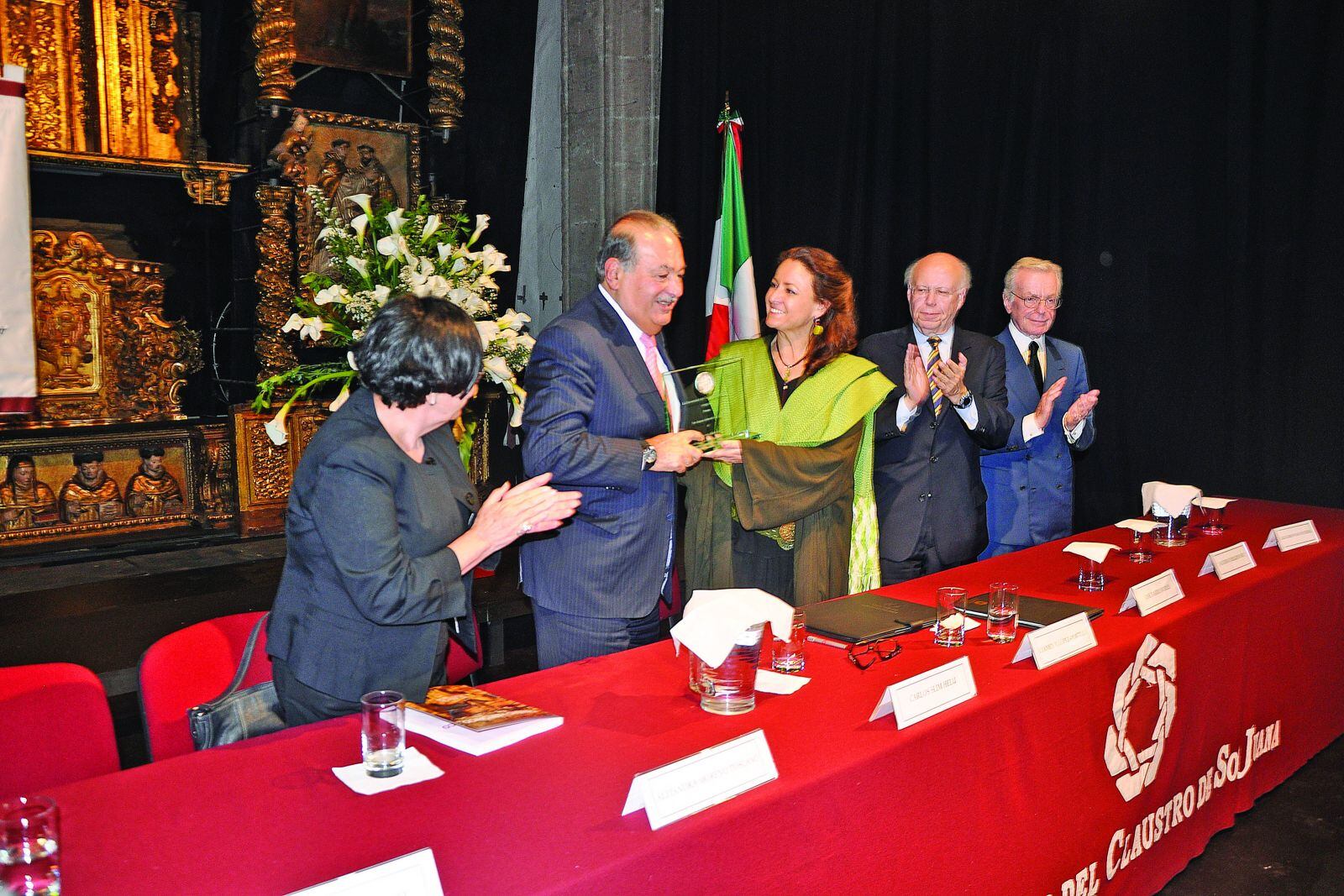 EN PORTADA: Entrevista con Carmen López Portillo Romano