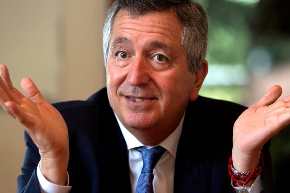 Él es el empresario Jorge Vergara, dueño de Chivas