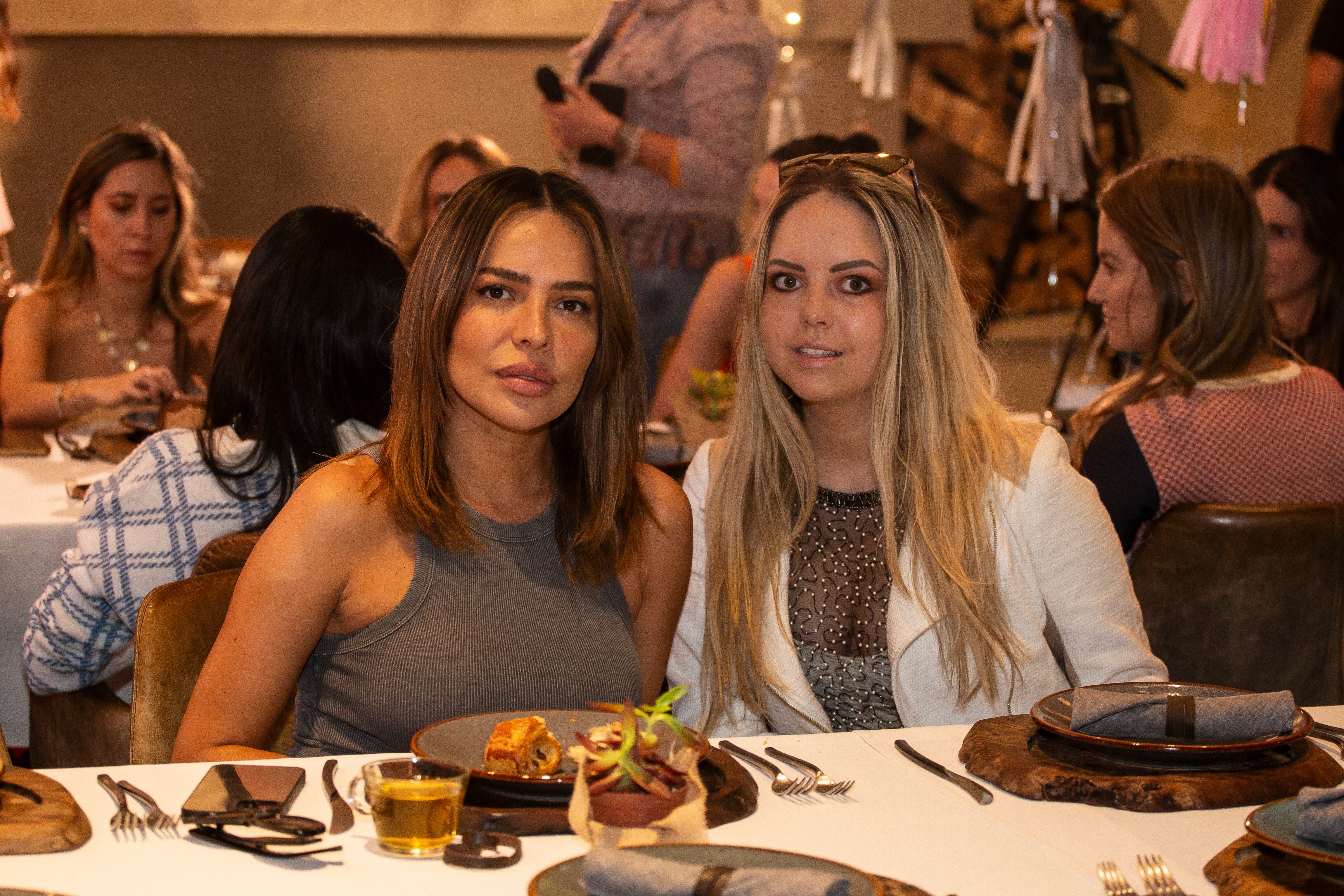 Mariana Villalobos y Mariana Aranda. (Foto: Esteban Torreblanca)